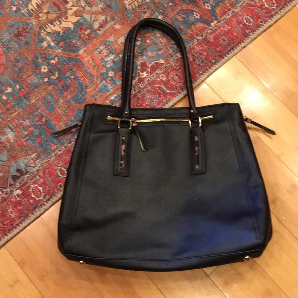 Stella and dot Madison Tech Bag Black